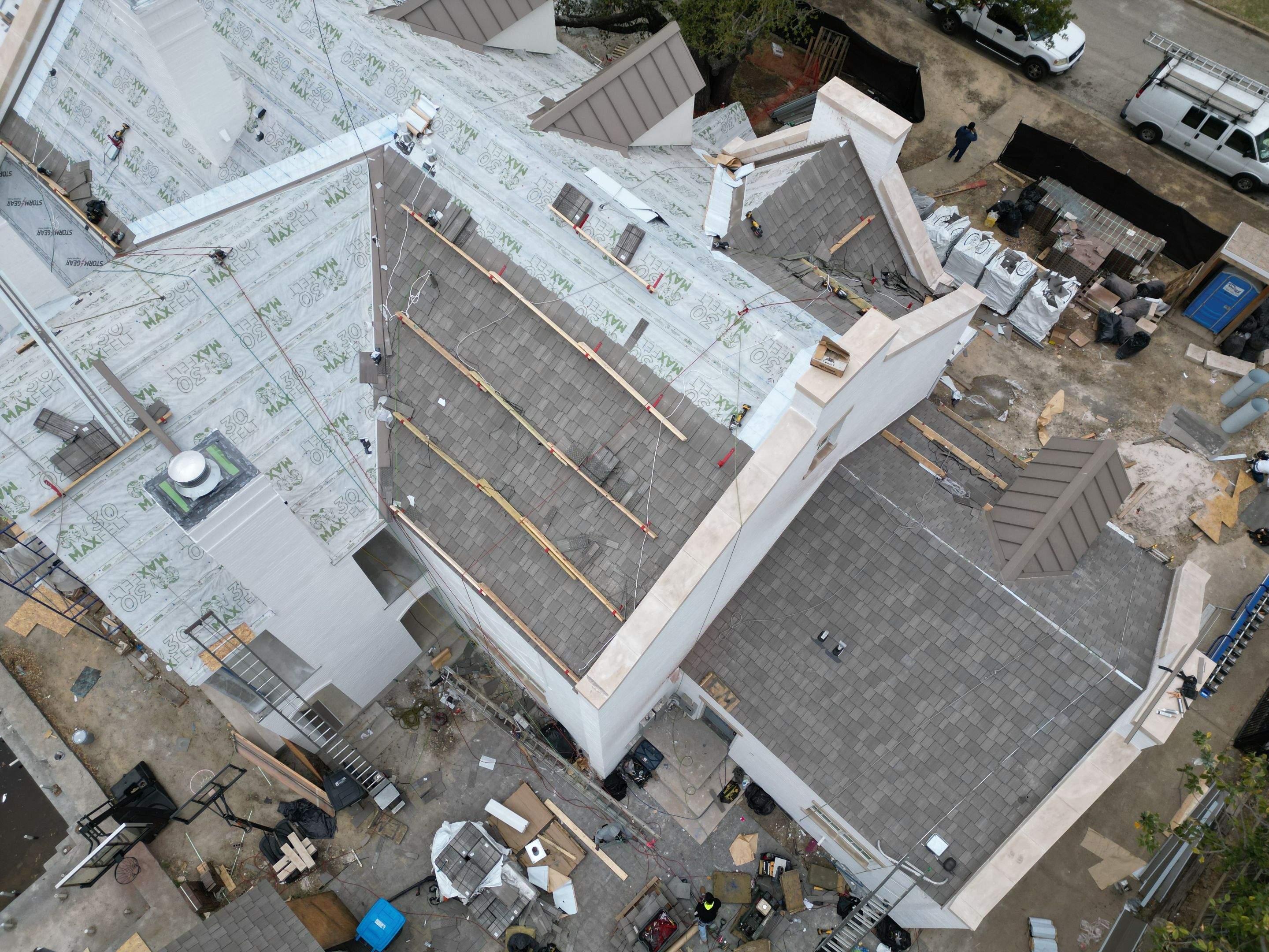 Residential Roofing Installation using DaVinci Multi Width Shake by Harvey Roofing & Construction
