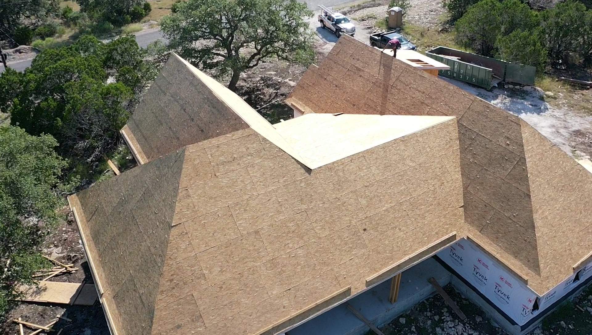 New Home Construction using Owens Corning 30 year Architectural Shingles by Premier Roofing and Contracting