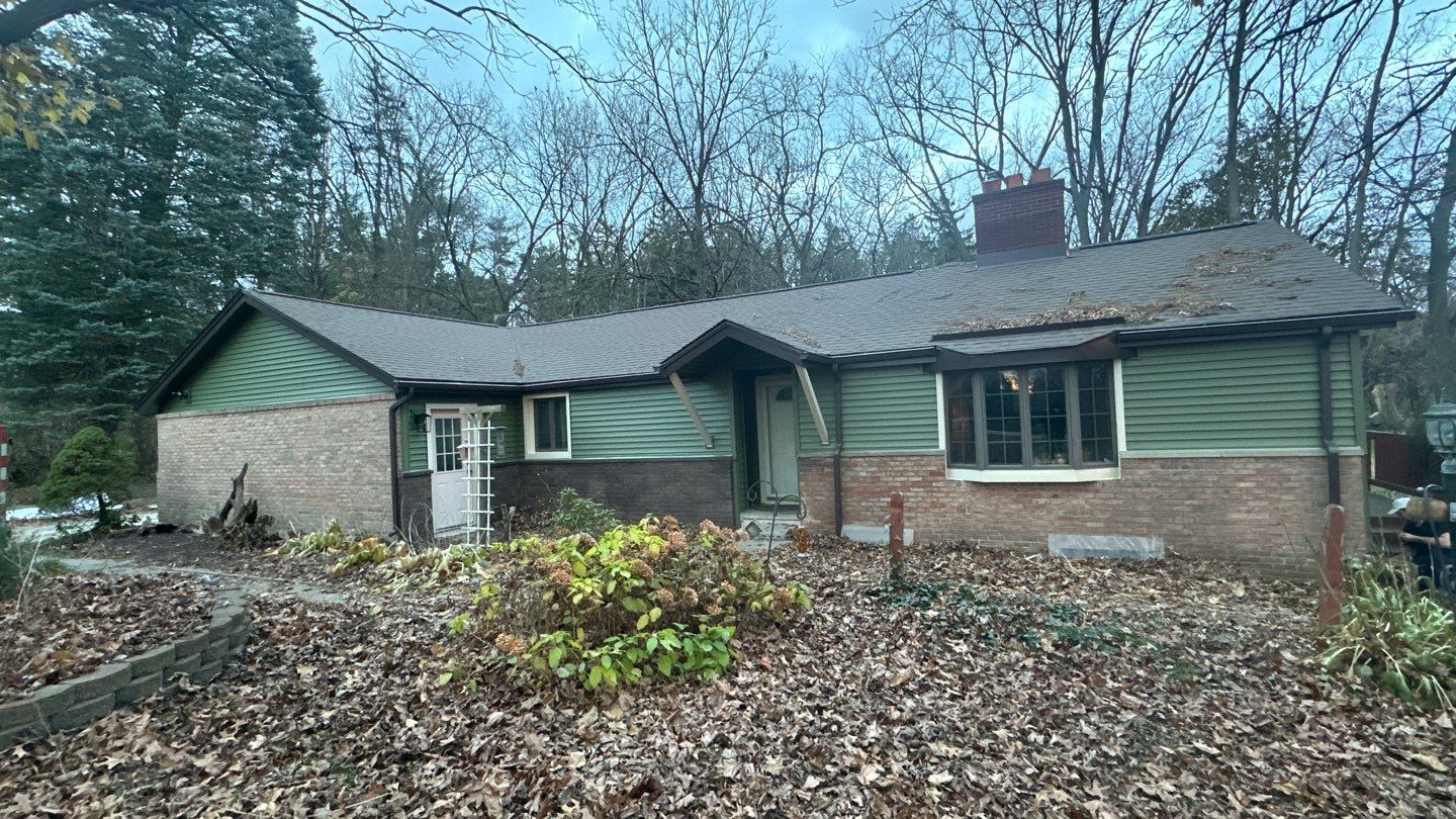 Siding Replacement using CertainTeed Restoration Classis D4 by 180 Contractors