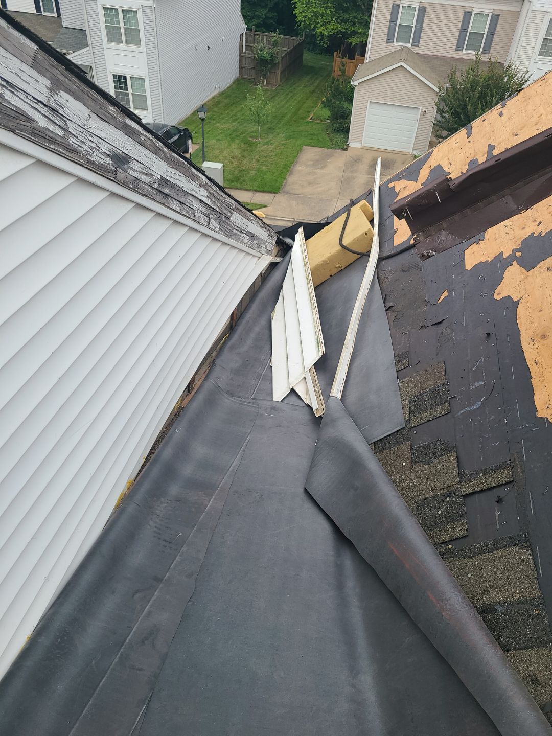 Fairfax: Roof Replacement with CertainTeed Landmark Pro Designer Shingles in Max Def Weathered Wood by RM Banning, Inc.