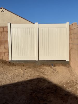 Gate installation using Vinyl