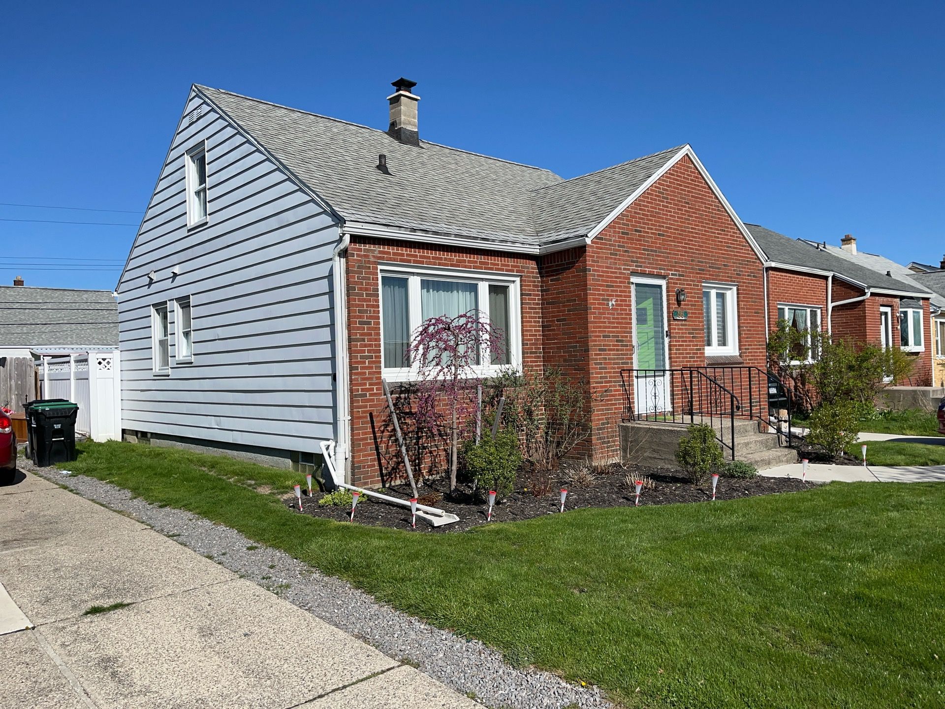 Exterior Siding and Window Replacement by Ivy Lea Construction