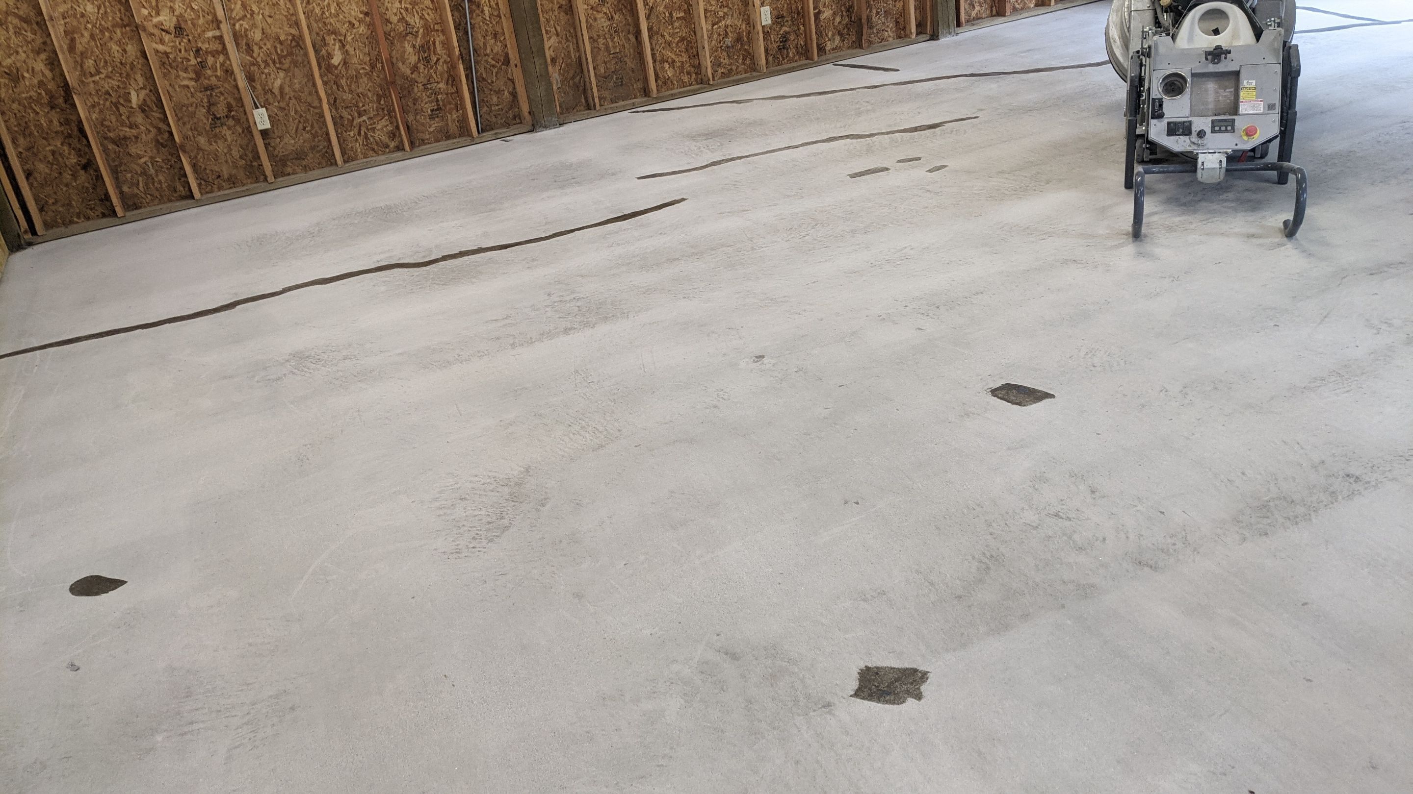 Garage Transformation using Penntek Evolution System and Smoke Color by Croc Coatings, LLC