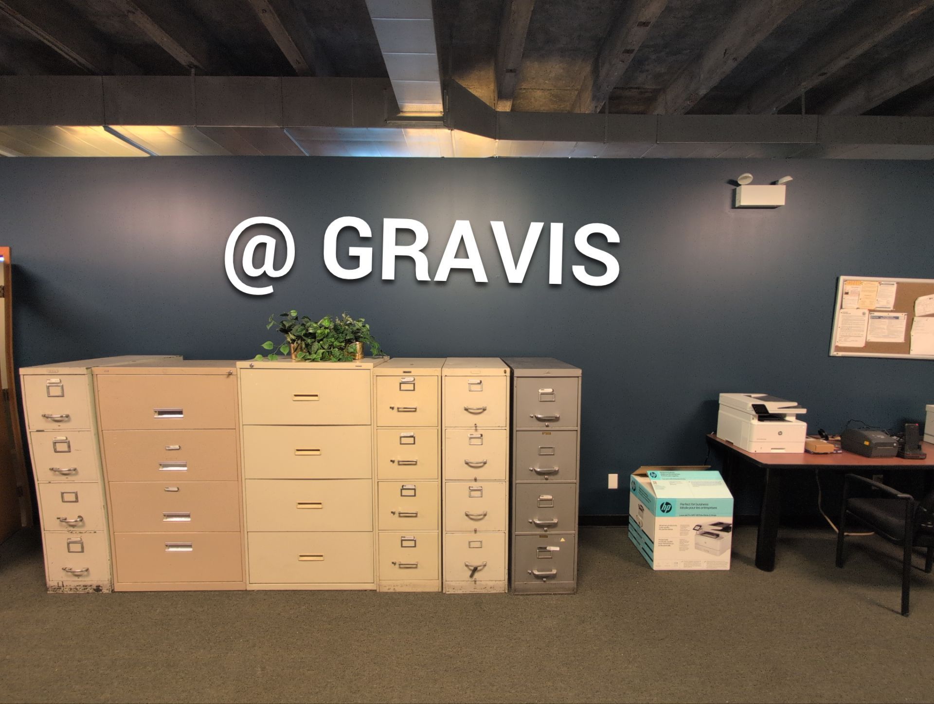 Windy City Signs & Graphics | Chicago Sign Company | Sign Shop Chicago | Custom Signs | Lobby Signs | Vehicle Wraps featured photo.