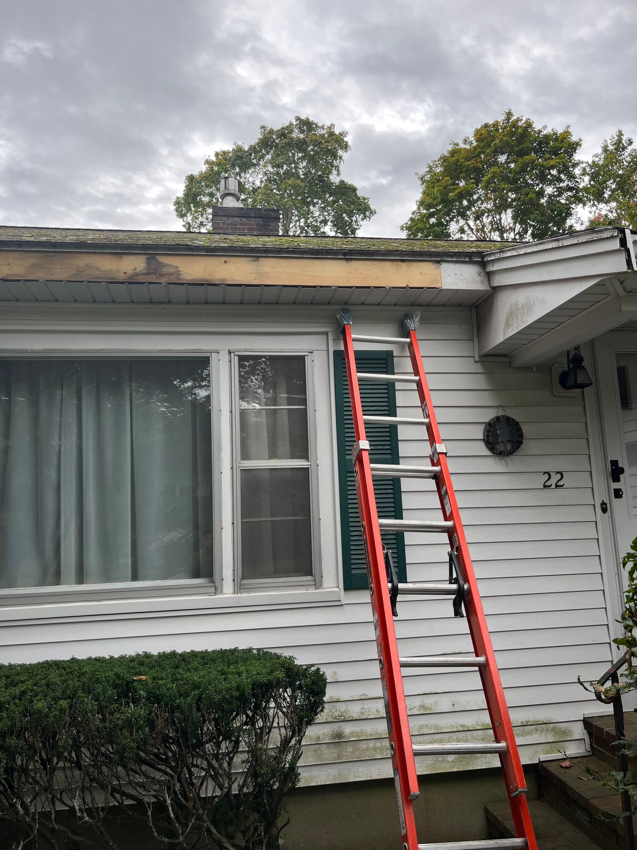 Brockton, MA Gutter Installation using 6" K-Style Aluminum Gutter by Gutter Pro Enterprises