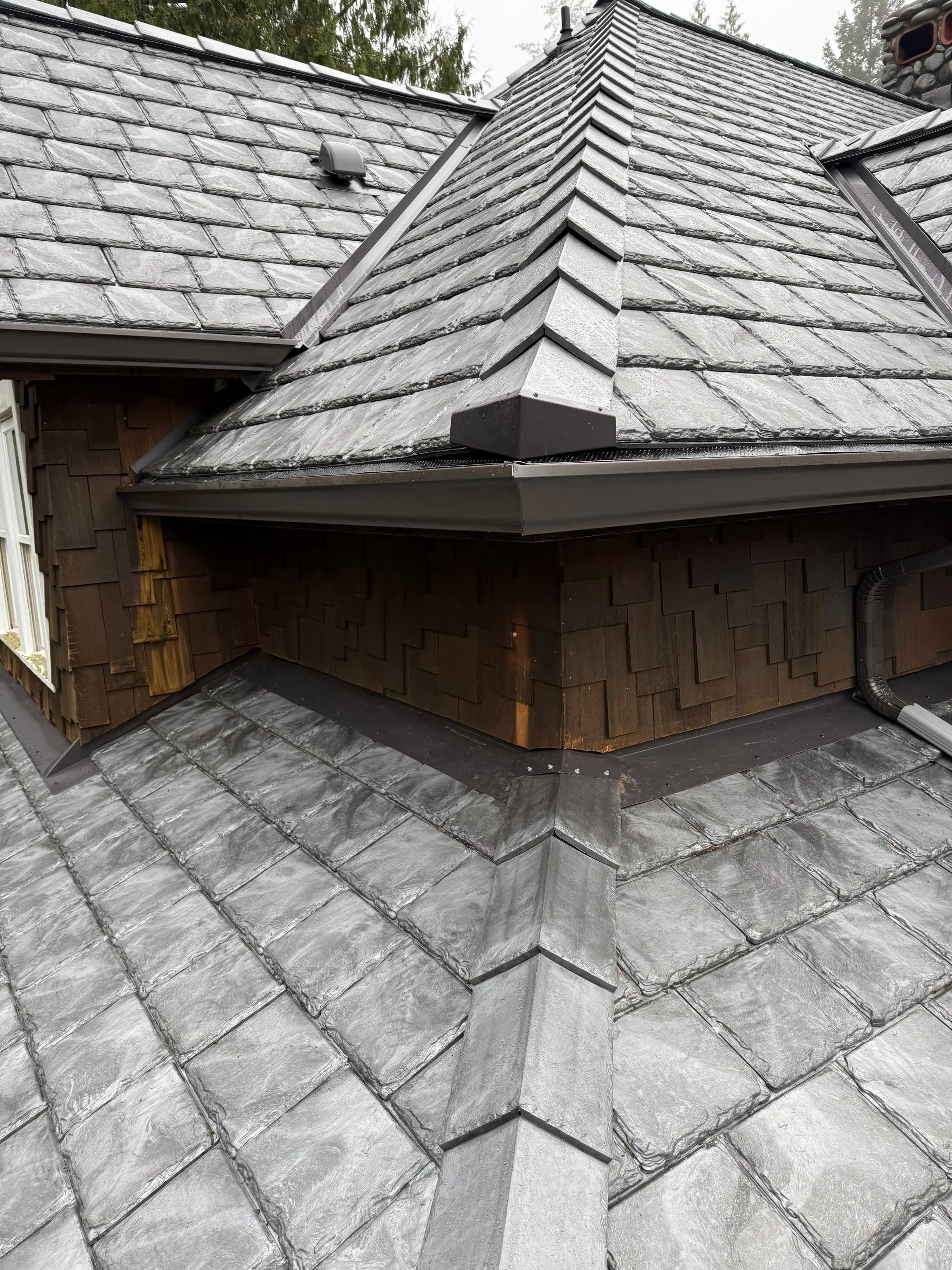 EuroShield Rubber Slate Roof using EuroShield: Rundle Slate in Woodinville by RoofSmart