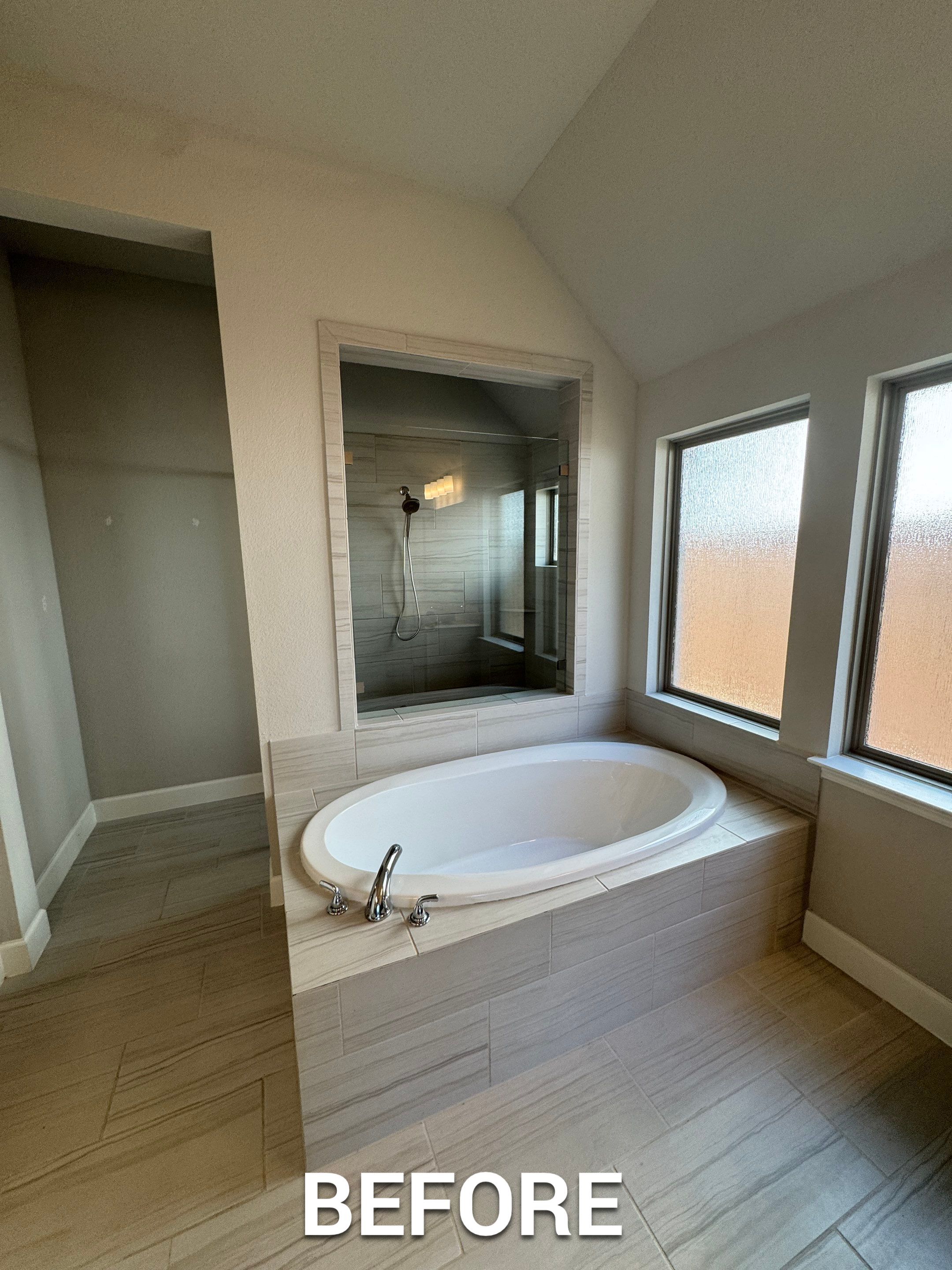 Master Bath (Onyx Collection) by New Bath Technologies