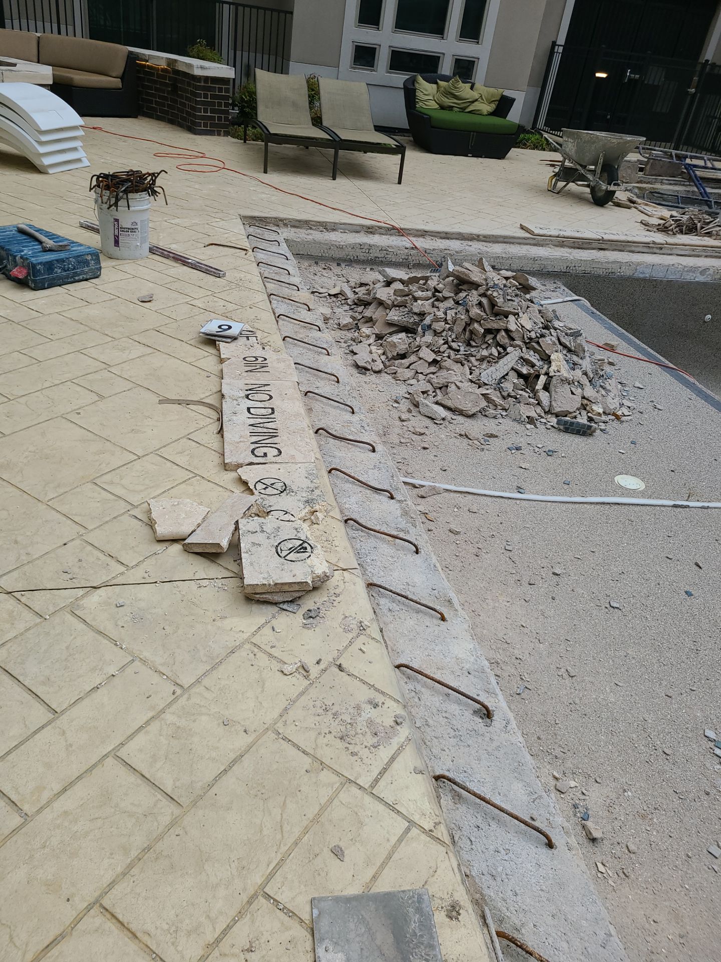 Waterford Frisco by Sink or Swim Pools