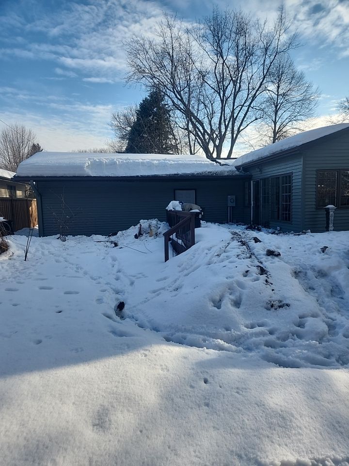 5" Gutters in White Bear Lake by Next Level Seamless Gutters / Exteriors Inc.