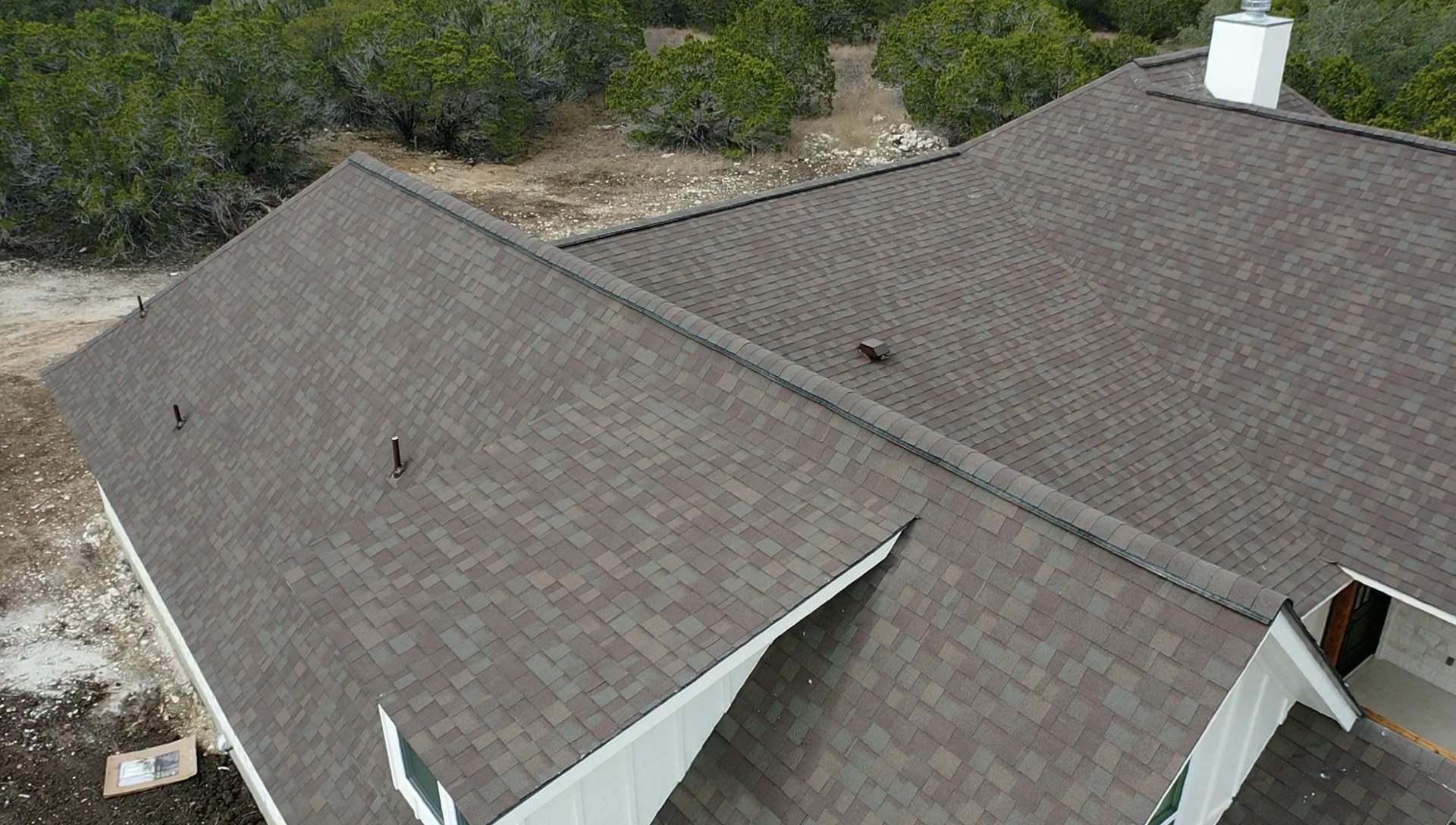 New Home Construction using Owens Corning 30 year Architectural Shingles by Premier Roofing and Contracting