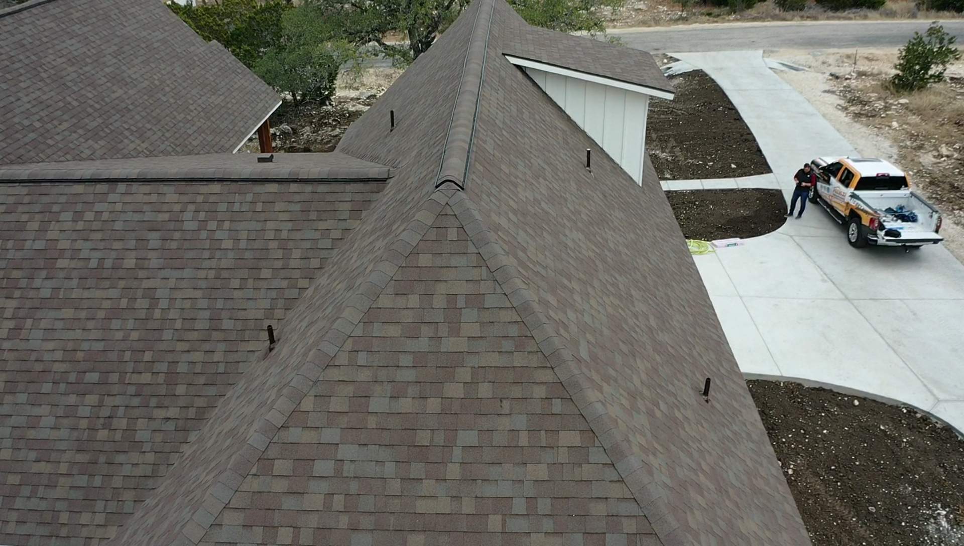 New Home Construction using Owens Corning 30 year Architectural Shingles by Premier Roofing and Contracting