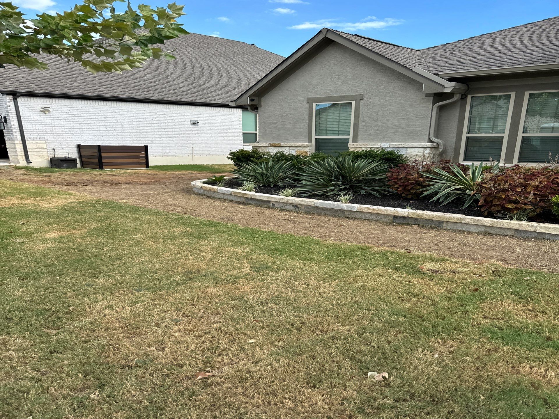 Royal Oak Estates - San Antonio,TX by Hole In One Lawns, LLC