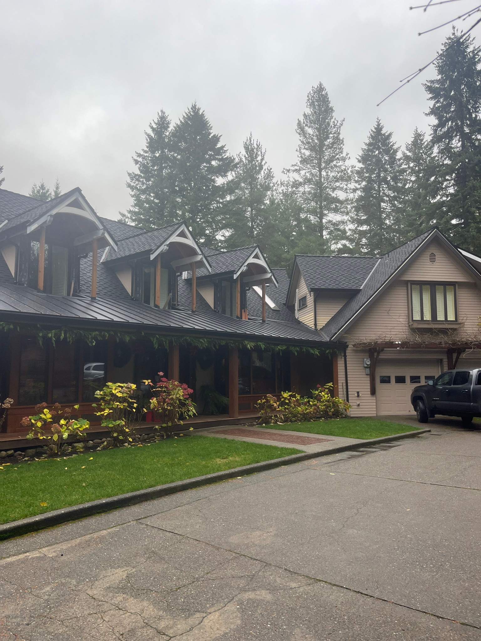 Residential Roof Replacement in Poulsbo, WA by Hanley Construction