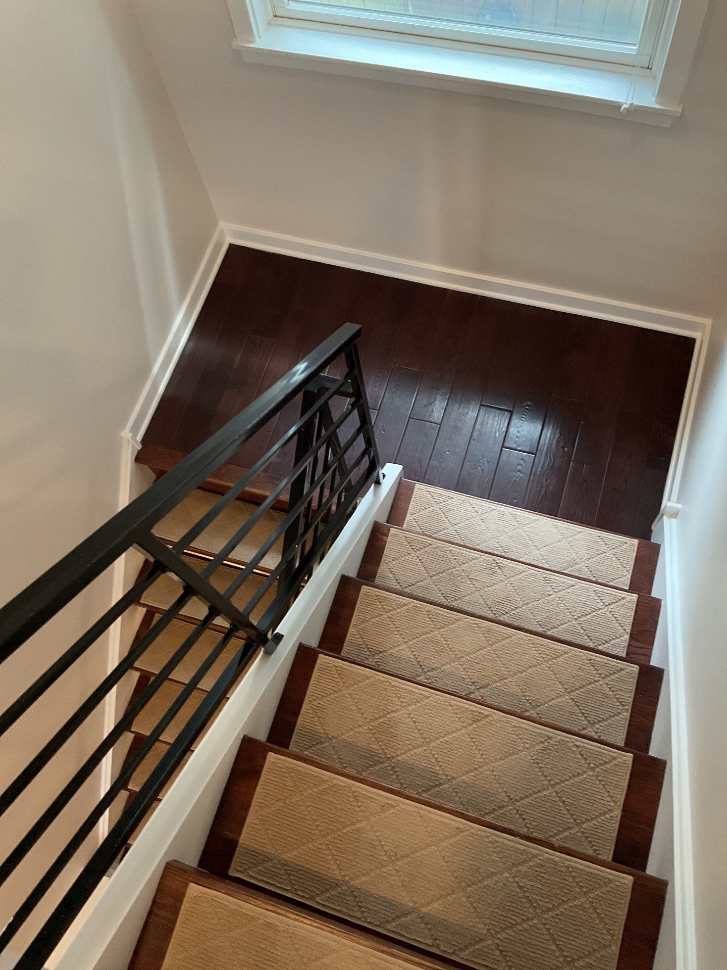 Bright, Clean, and Seamlessly Connected Across Every Floor ✨ by Groovy Hues