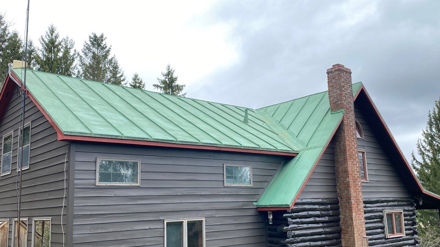 Residential Roofing Installation using Standing Seam  by Goldspire
