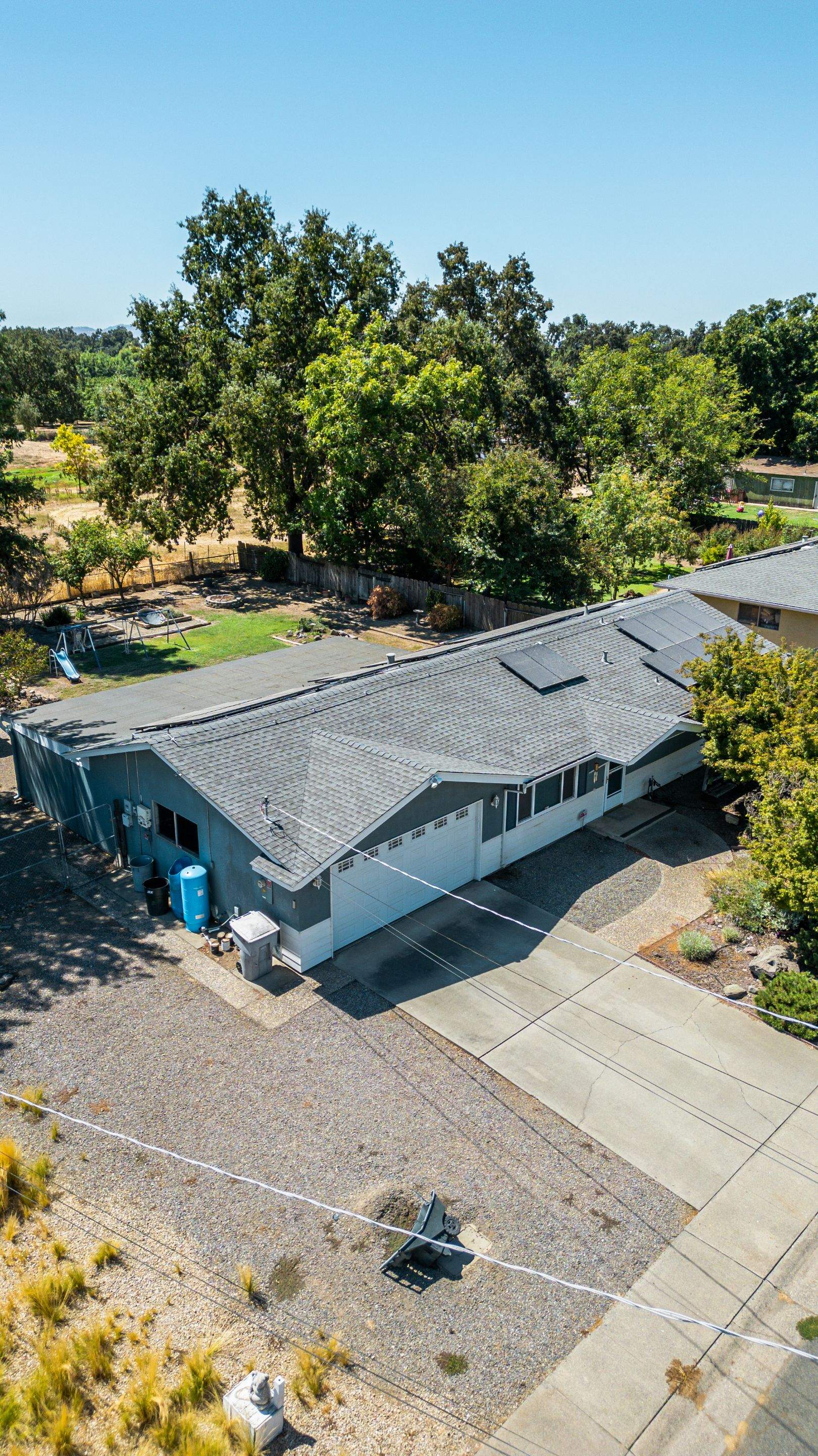 Gridley Shingle by Butte Roofing Company License #567600