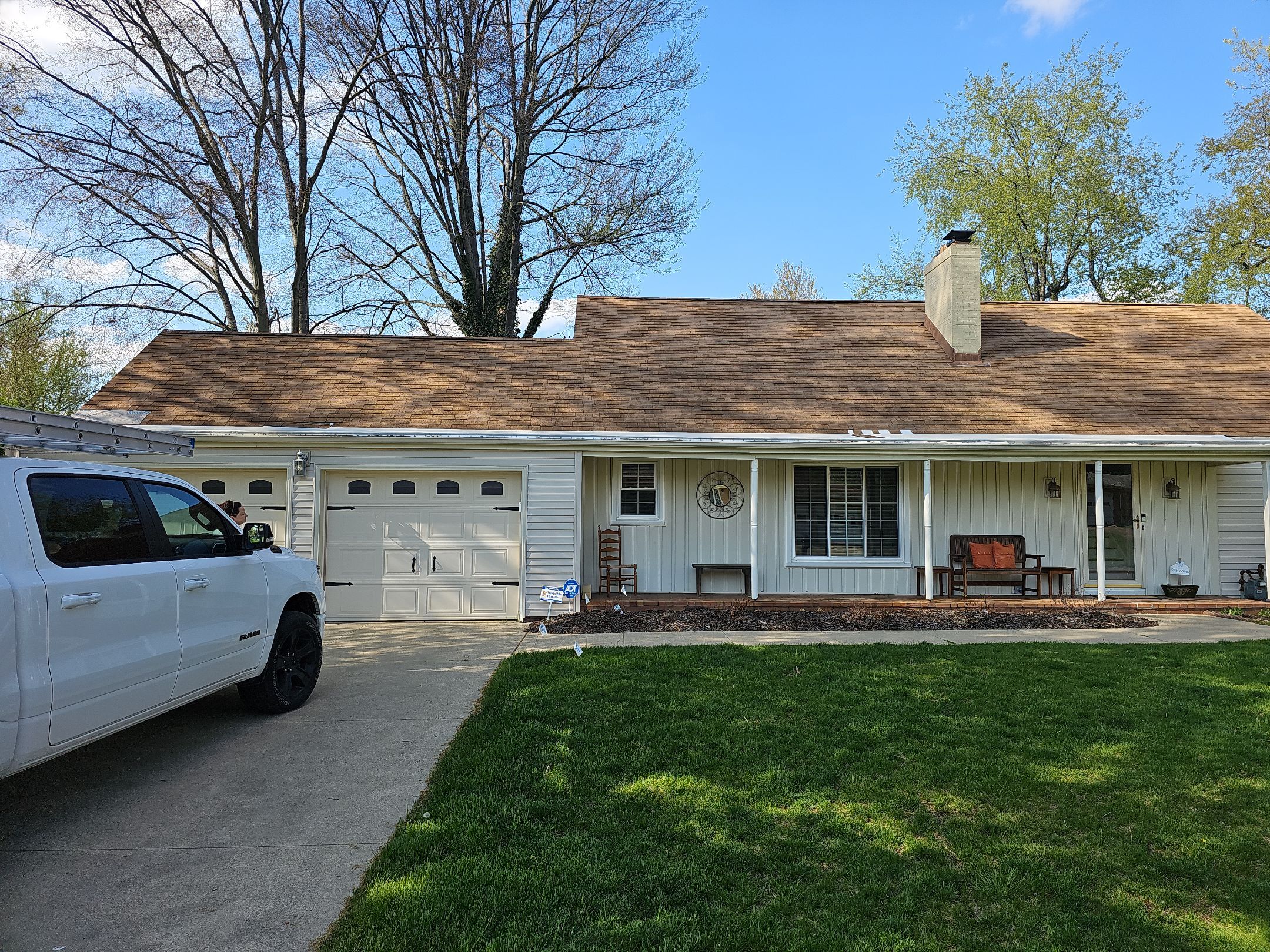 ATLAS PINNACLE COLOR: WEATHERED WOOD by Eagle Eye Roofing