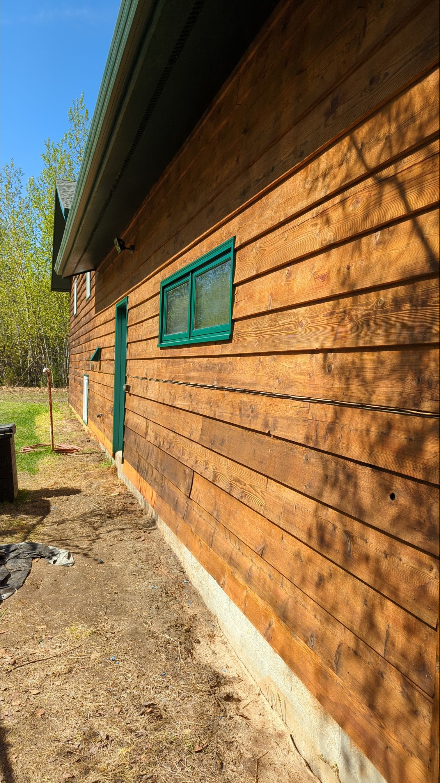 Wood Siding Restoration by Midnight Sun Painting