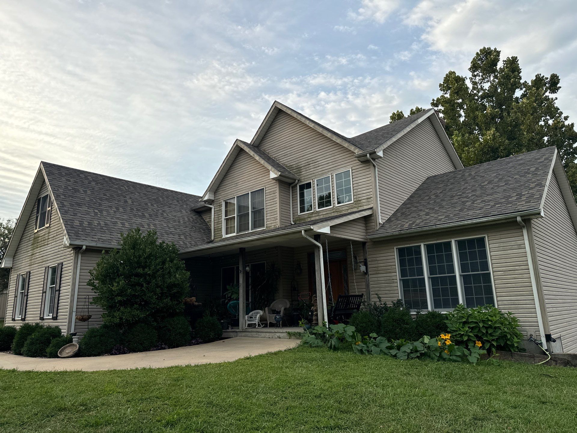 Comprehensive Residential Roof and Siding Replacement in Smithville Missouri by EEC Windows, Siding & Roofing