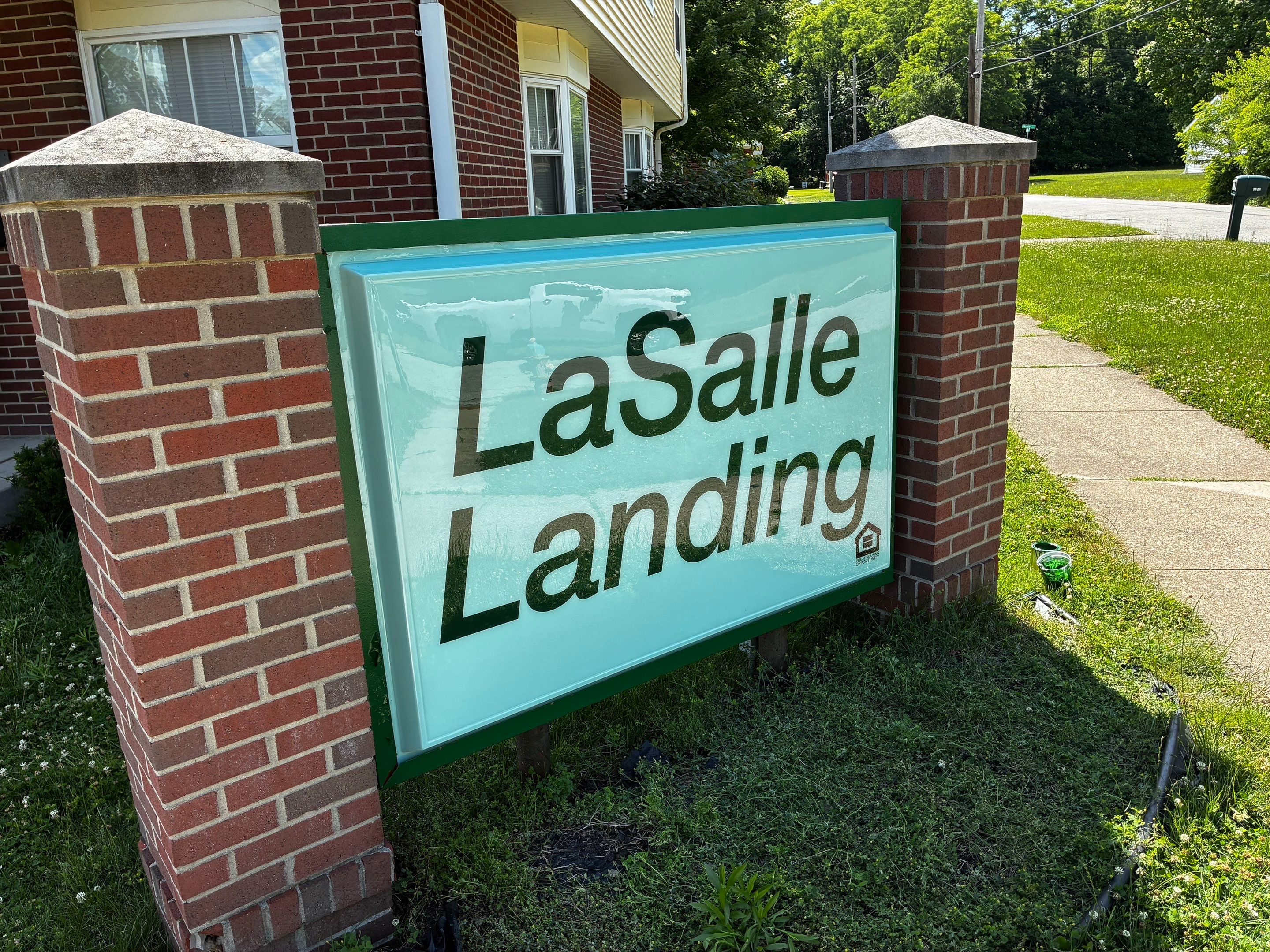 Monument Signage Renovation and LED Retrofit at LaSalle Landing by Hayes Design co