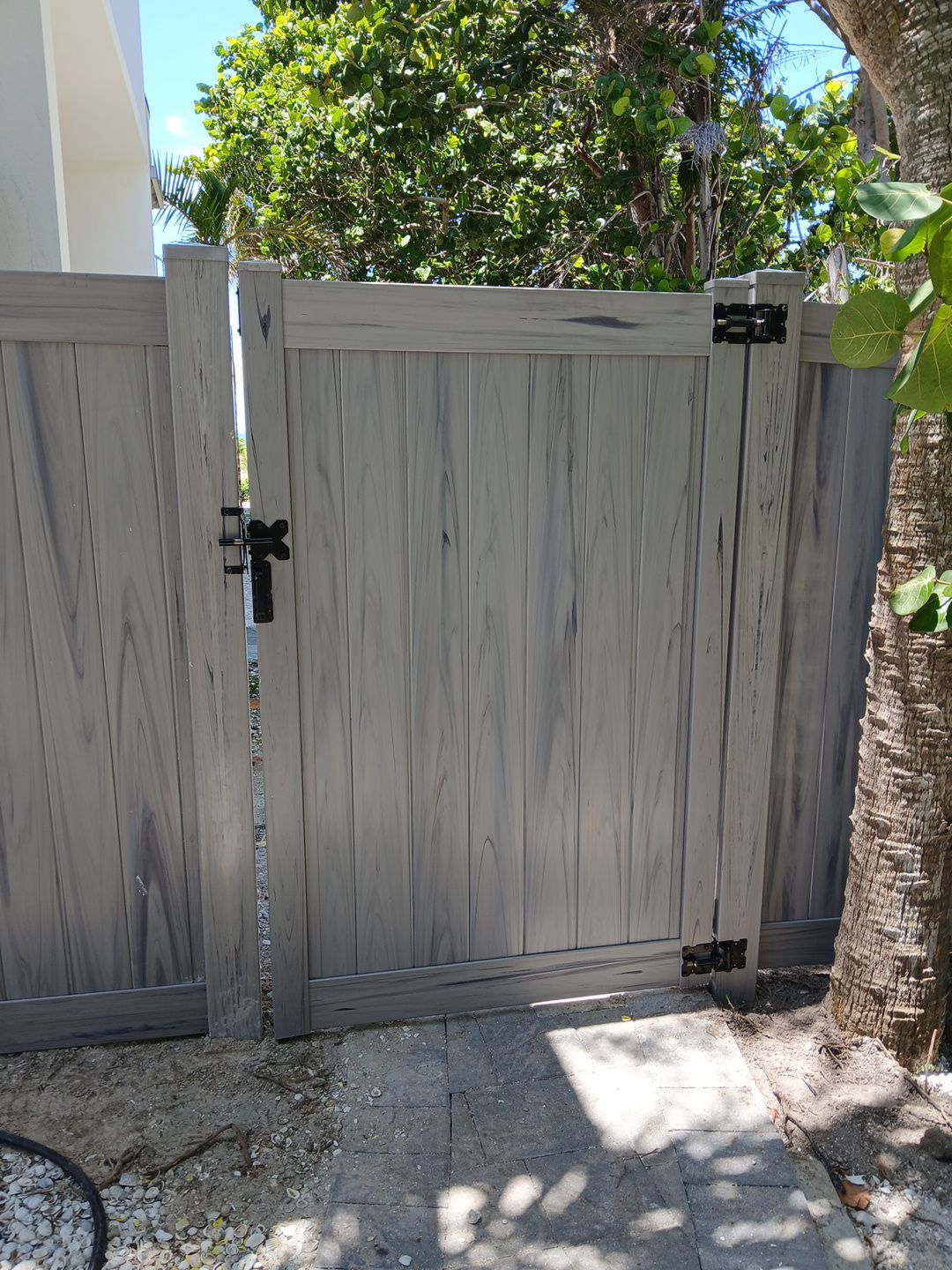 3475 Gulf of Mexico Dr by H&Y Fence