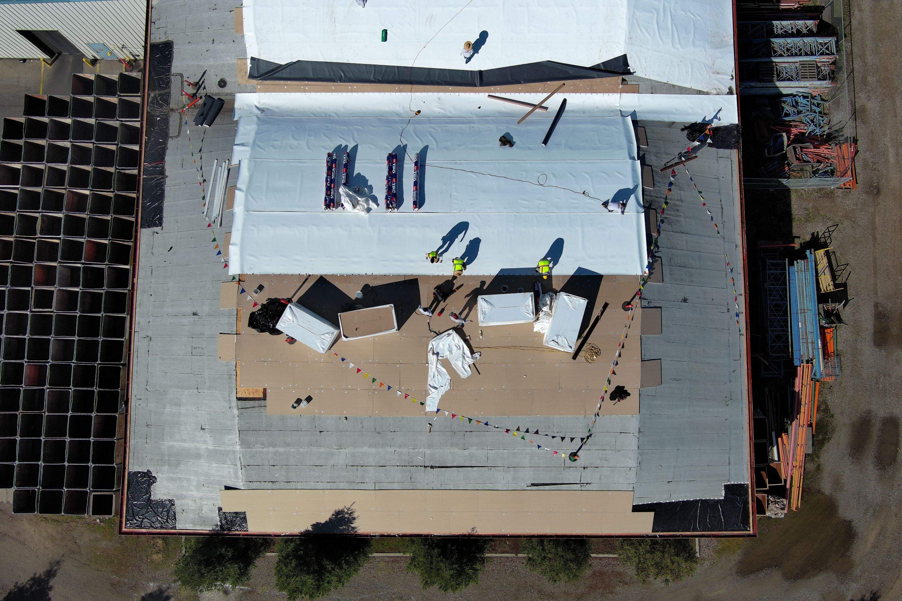 TPO single-ply roofing system using GAF Single-ply TPO 60 mil with 1.5 inch ISO board insulation by Straight Edge Roofing Inc