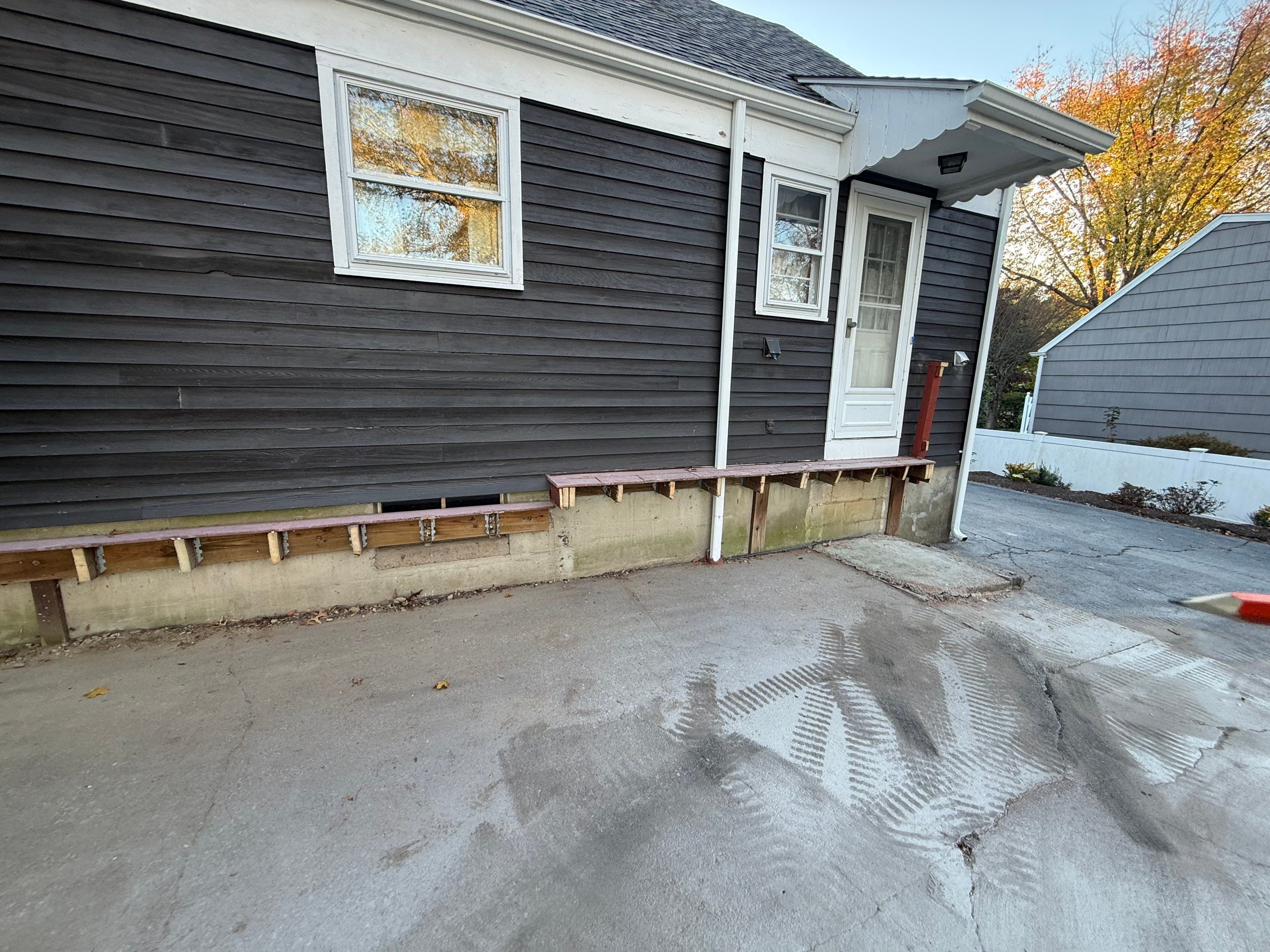 Deck replacement, using Trex Transcend Rope Swing, Transcend railings with ada graspable handrail. in white. by DiGiorgi Roofing and Siding Inc