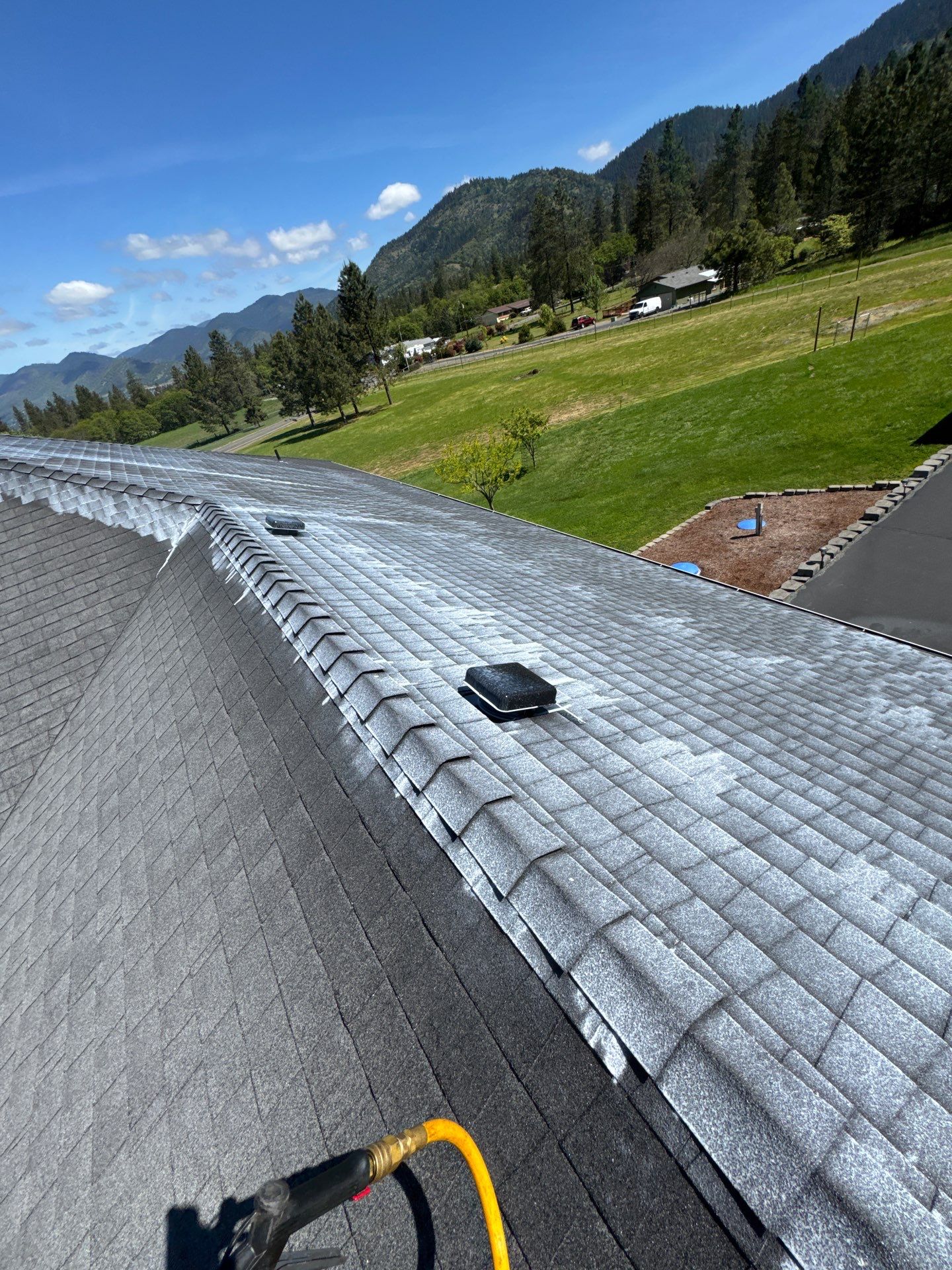 Project in Grants Pass by Roof Maxx of Grants Pass