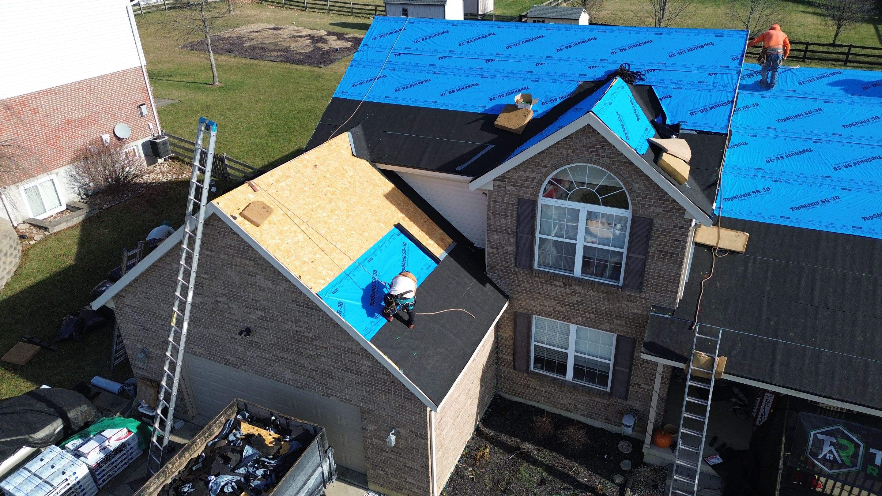 West Hamilton - Pristine Black & Gutters by Tamlin Roofing