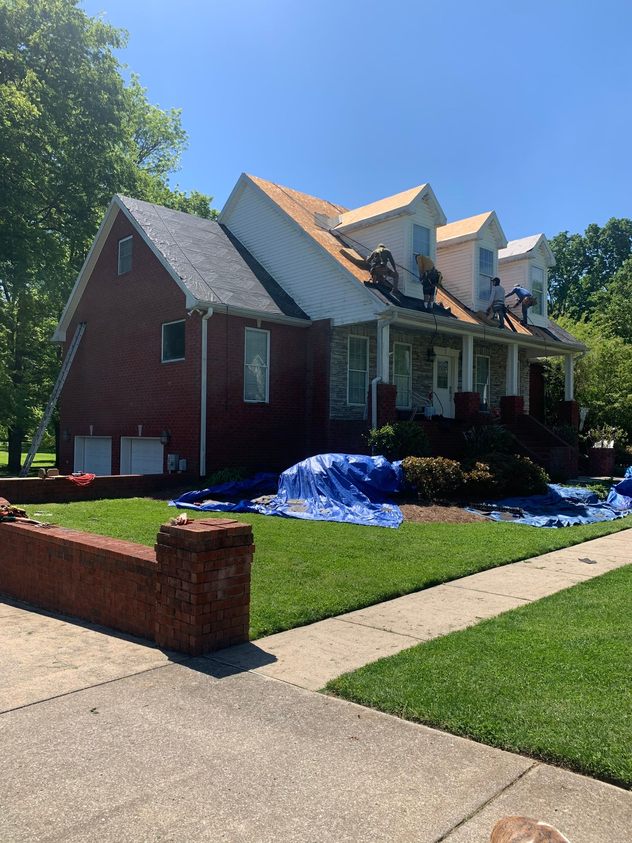 Residential Roofing Installation using Owens Corning Duration Shingles Roofing System by Undersun Roofing 
