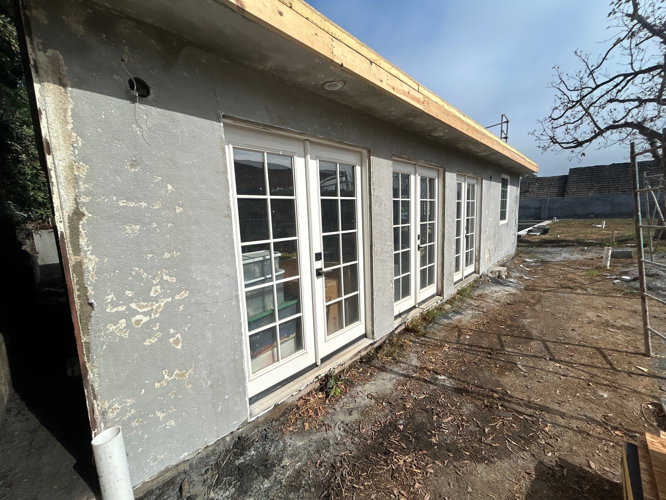Stucco Dustless Sandblasting In Los Angeles, CA by La Power Washing Inc