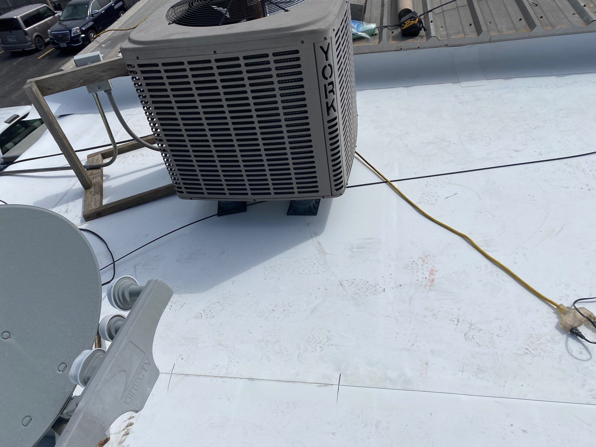 Animal Hospital Springfield MO New 60mil GAF TPO Install by Redeemed Roofing Systems