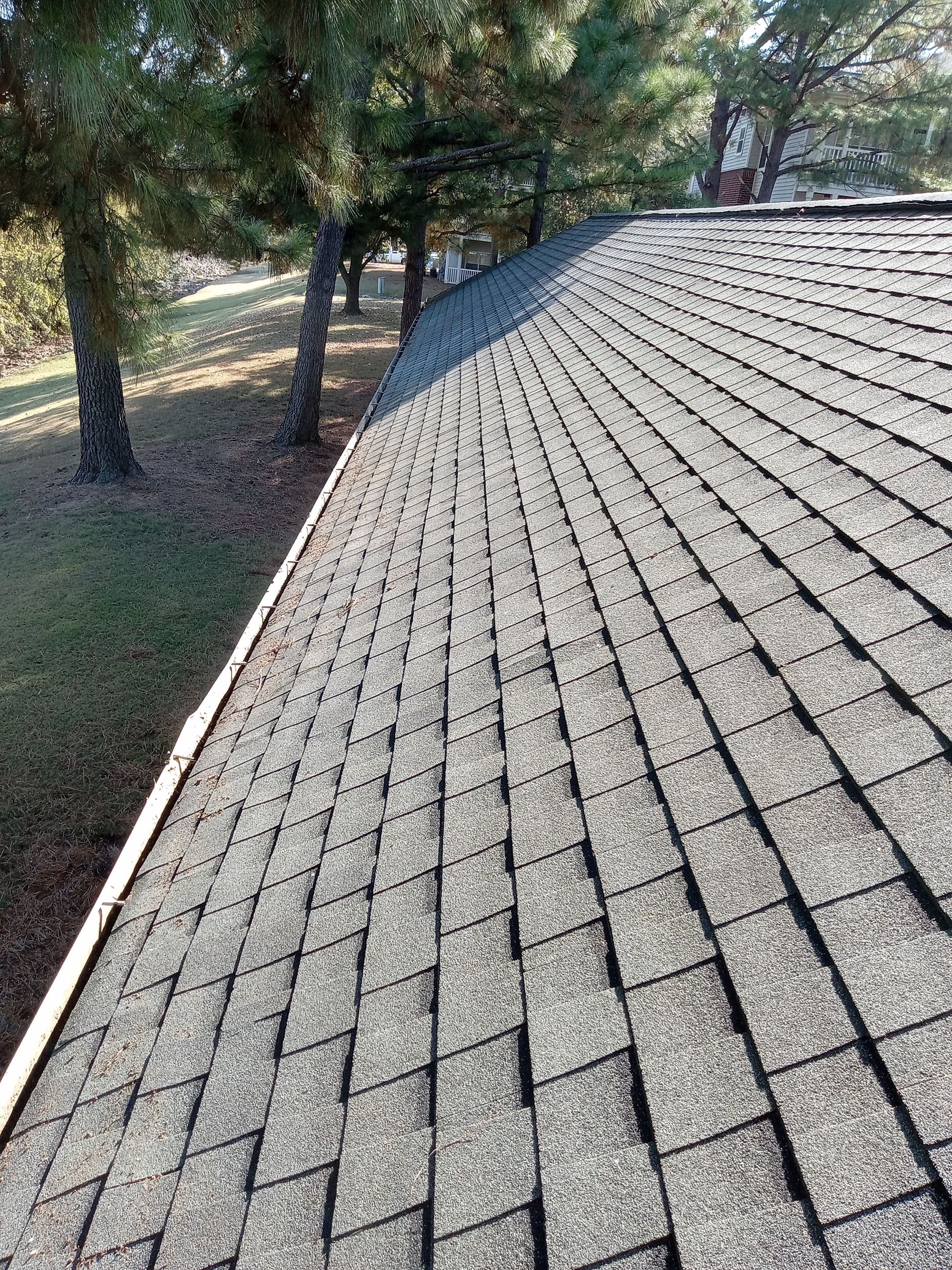 HOA gutter cleaning after photo.