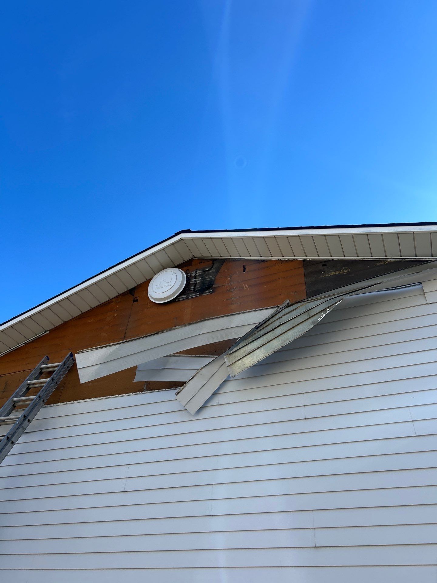 Orem | Beautiful Hardie Lap with B&B Accent | Boothbay Blue by Ideal Siding Utah