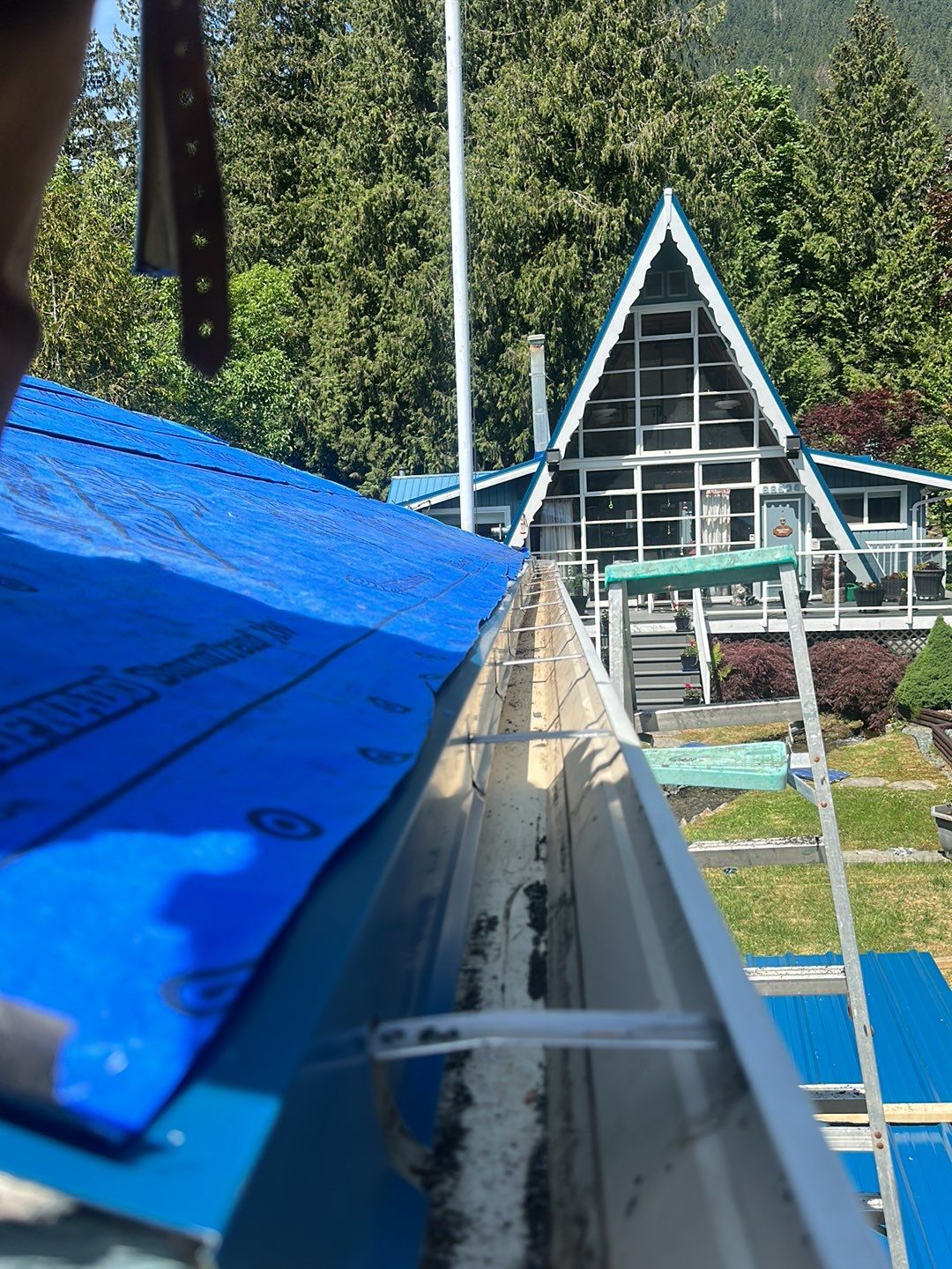 Residential ReRoofing Installation using Duraclad 26ga by Top Notch Roofing Inc