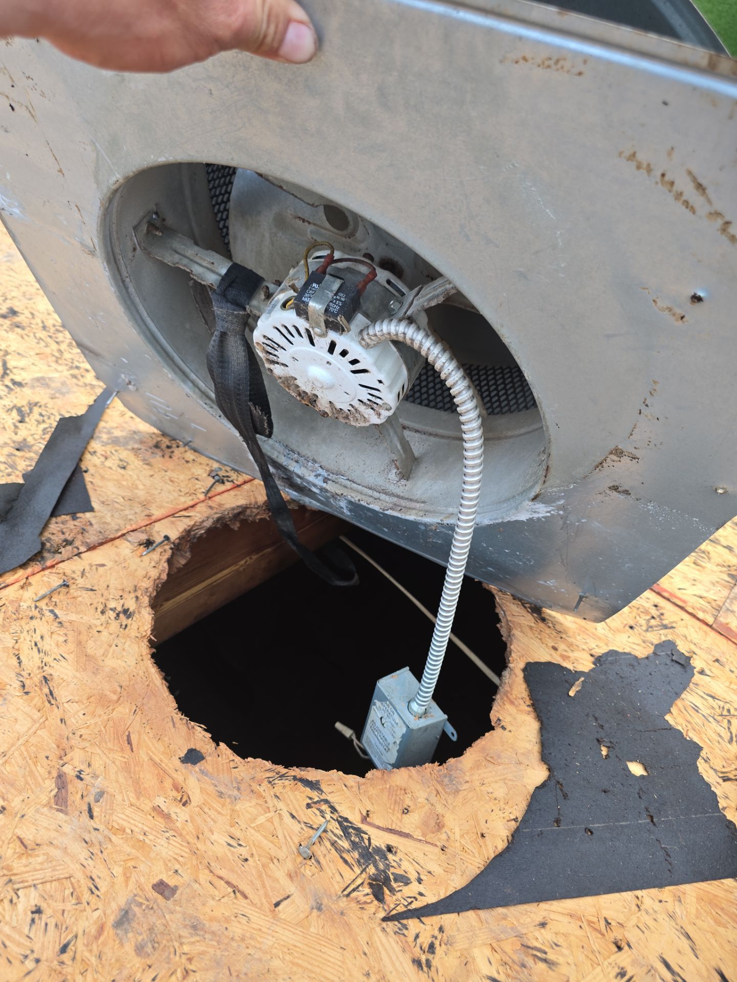 Roof Replacement Missouri City by Roof Repair Company