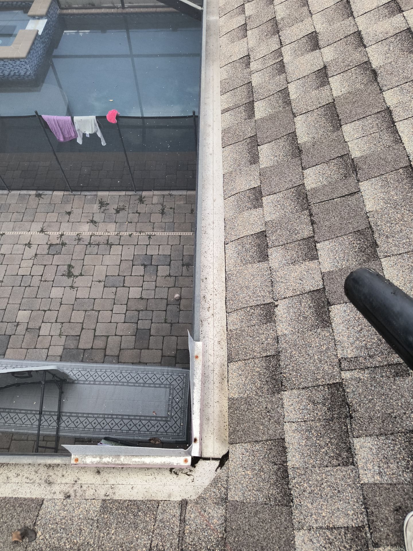 Professional Gutter Cleaning in Lutz FL by Gutter Professors