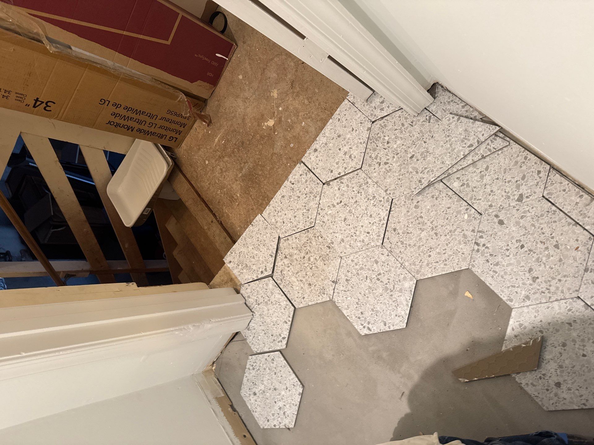 LAUNDRY AND HALLWAY REMODELING using Sherwin Williams  by La Bendicion Contruction Llc