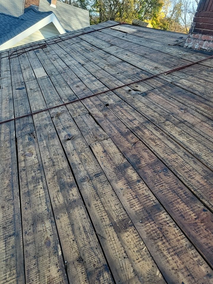 ATLAS PINNACLE PRISTINE COLOR: HEARTHSTONE DRIP EDGE: BLACK by Eagle Eye Roofing