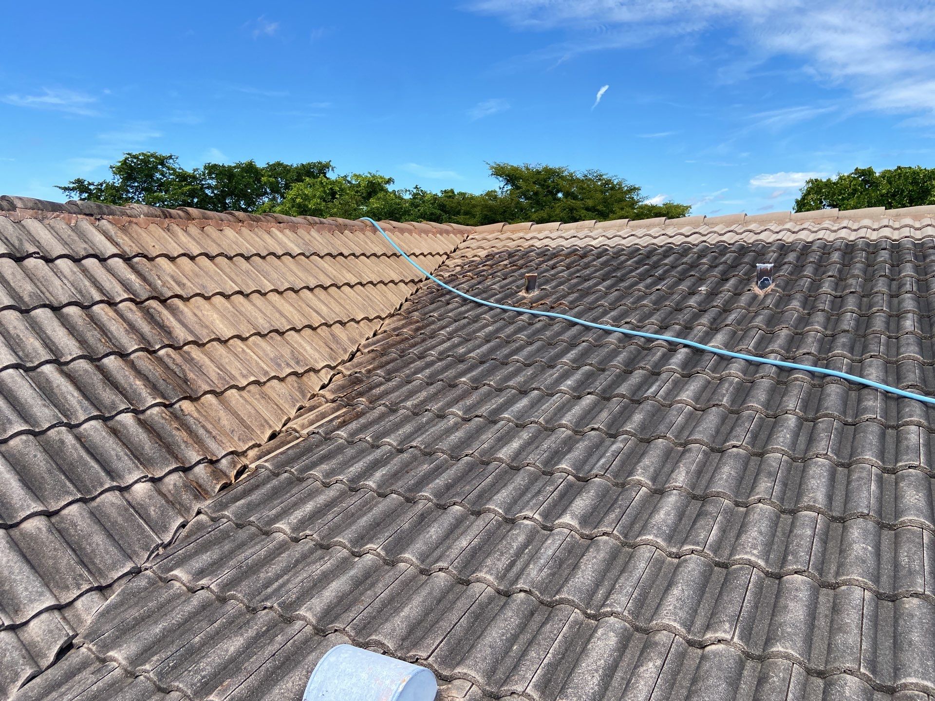 Commercial Roof Cleaning Coral Springs by BKB Pressure Cleaning LLC