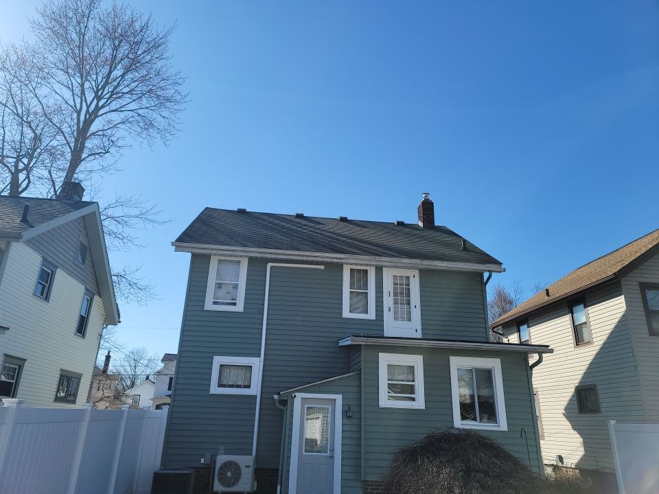 ATLAS PINNACLE COLOR: COASTAL GRANITE DRIP EDGE: WHITE by Eagle Eye Roofing