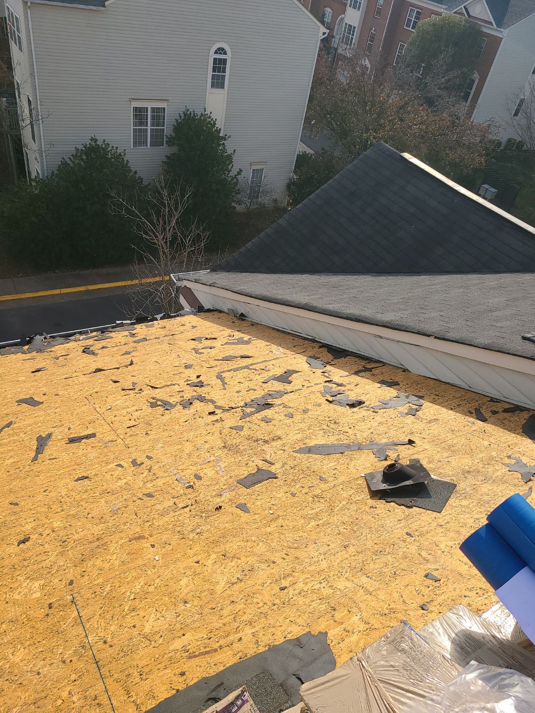 Herndon: Residential Roof Replacement with CertainTeed Landmark Pro in Max Def Moire Black by RM Banning, Inc.