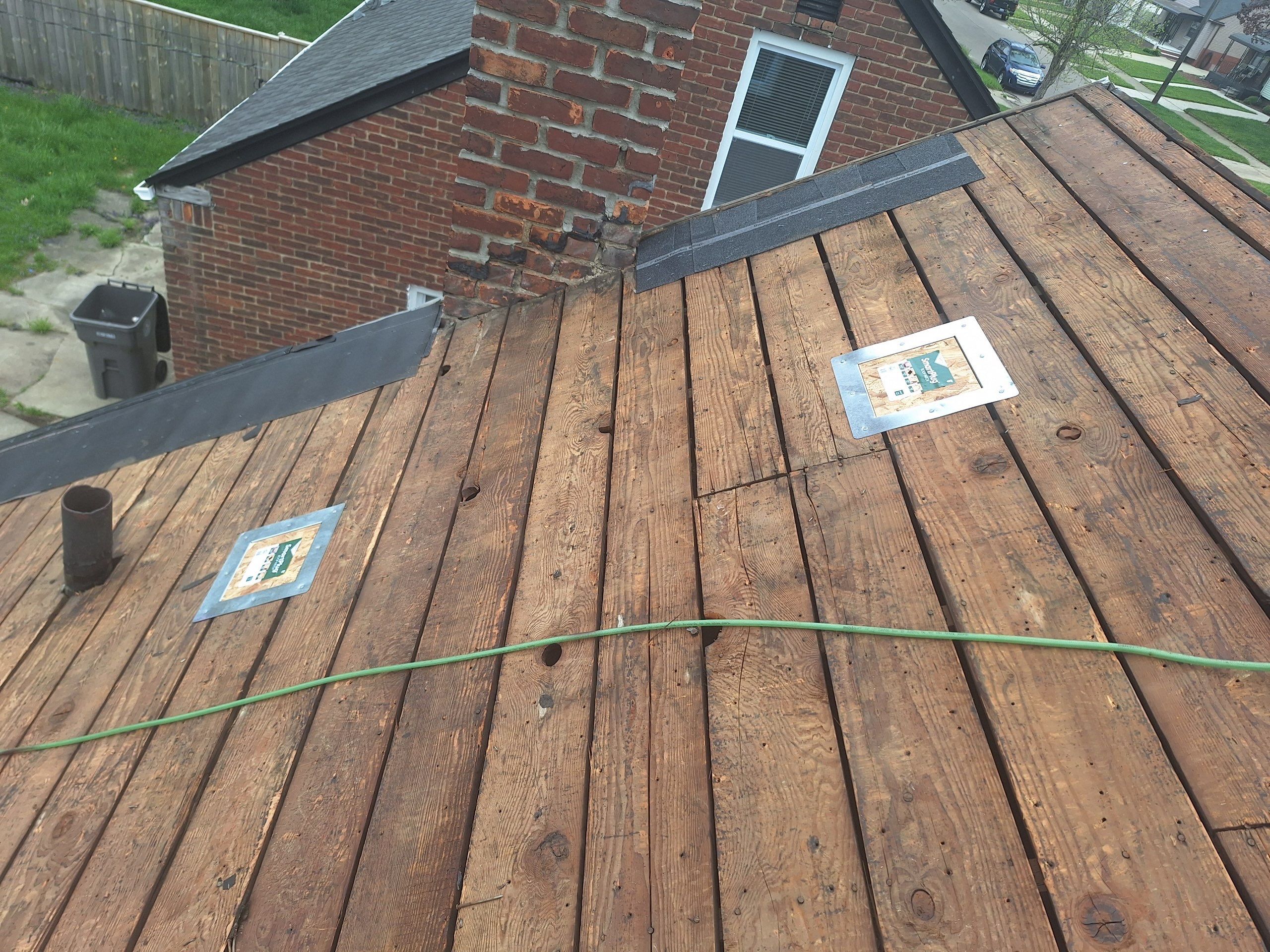 Roof Replacement using Owens Corning Onyx Black by 180 Contractors