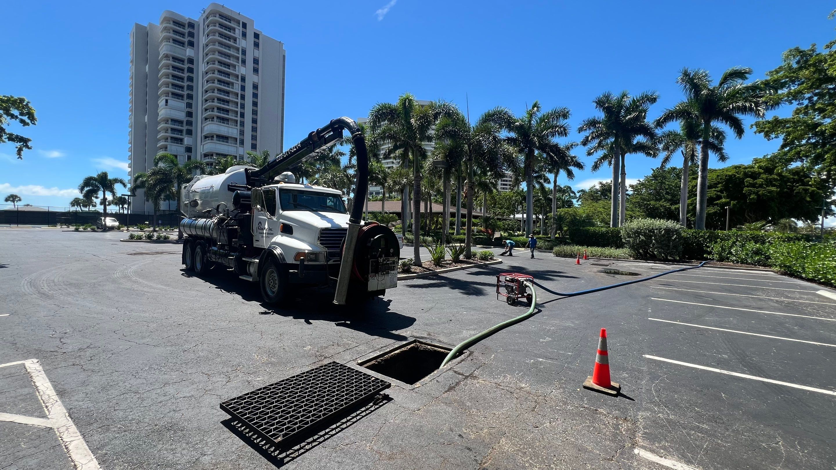 Marco Island Condo Stormwater System Maintenance and Standing Water Removal by APS Power & Water