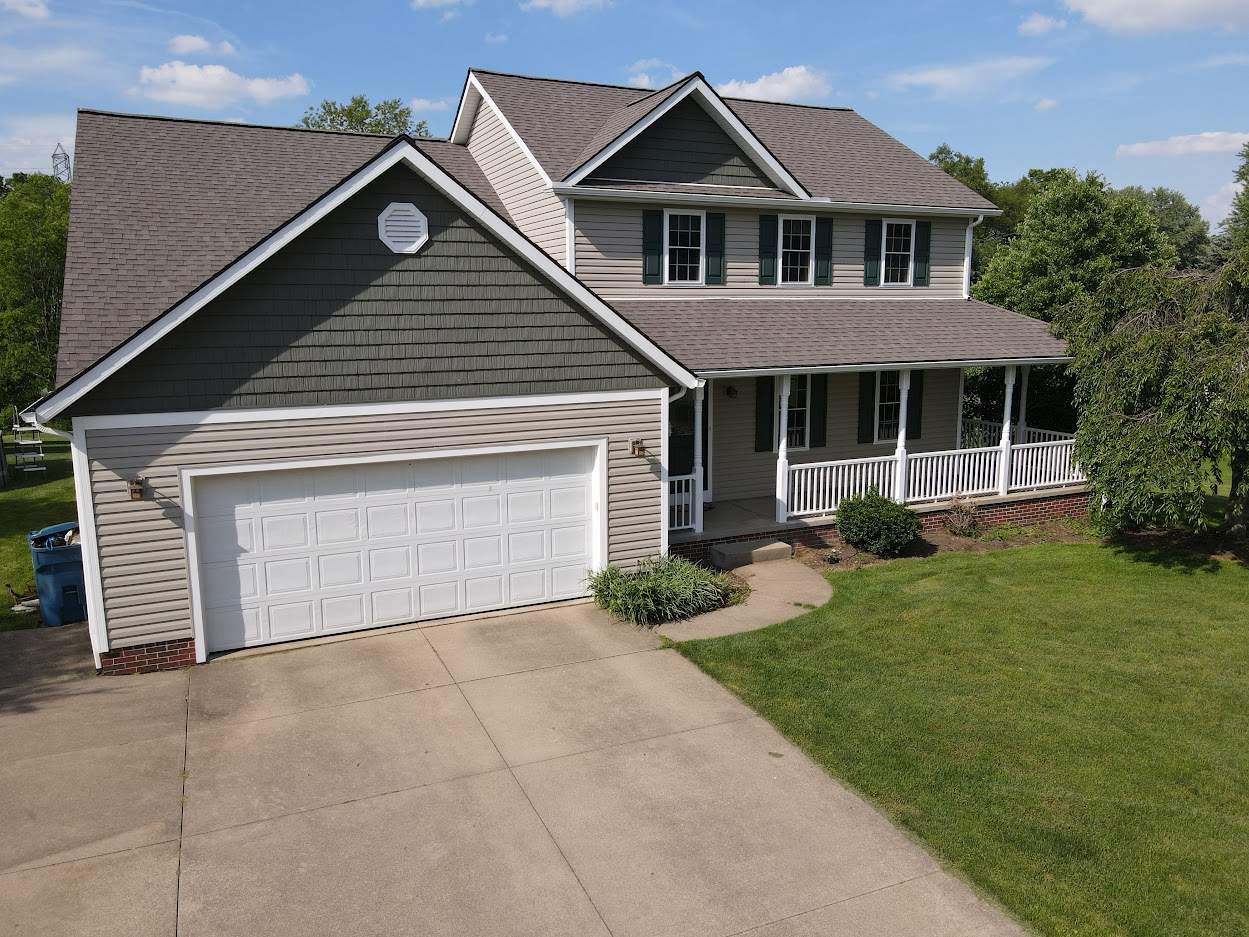Polaris Homescape Shake Siding, Mountain Pine by Eagle Eye Roofing