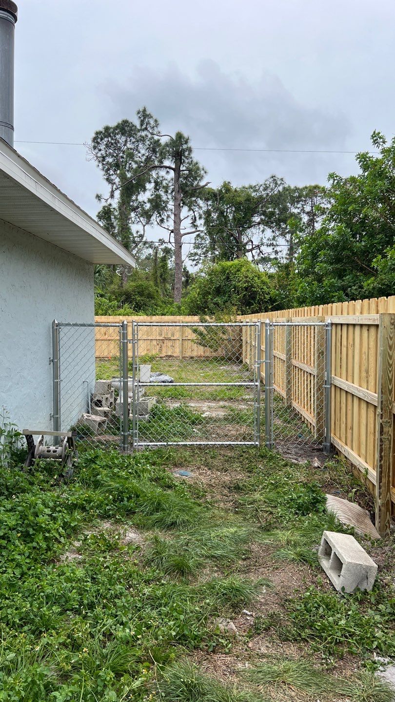 Wood Fence Installation using Wood and Chainlink Fence by Asap fence and gates, LLC