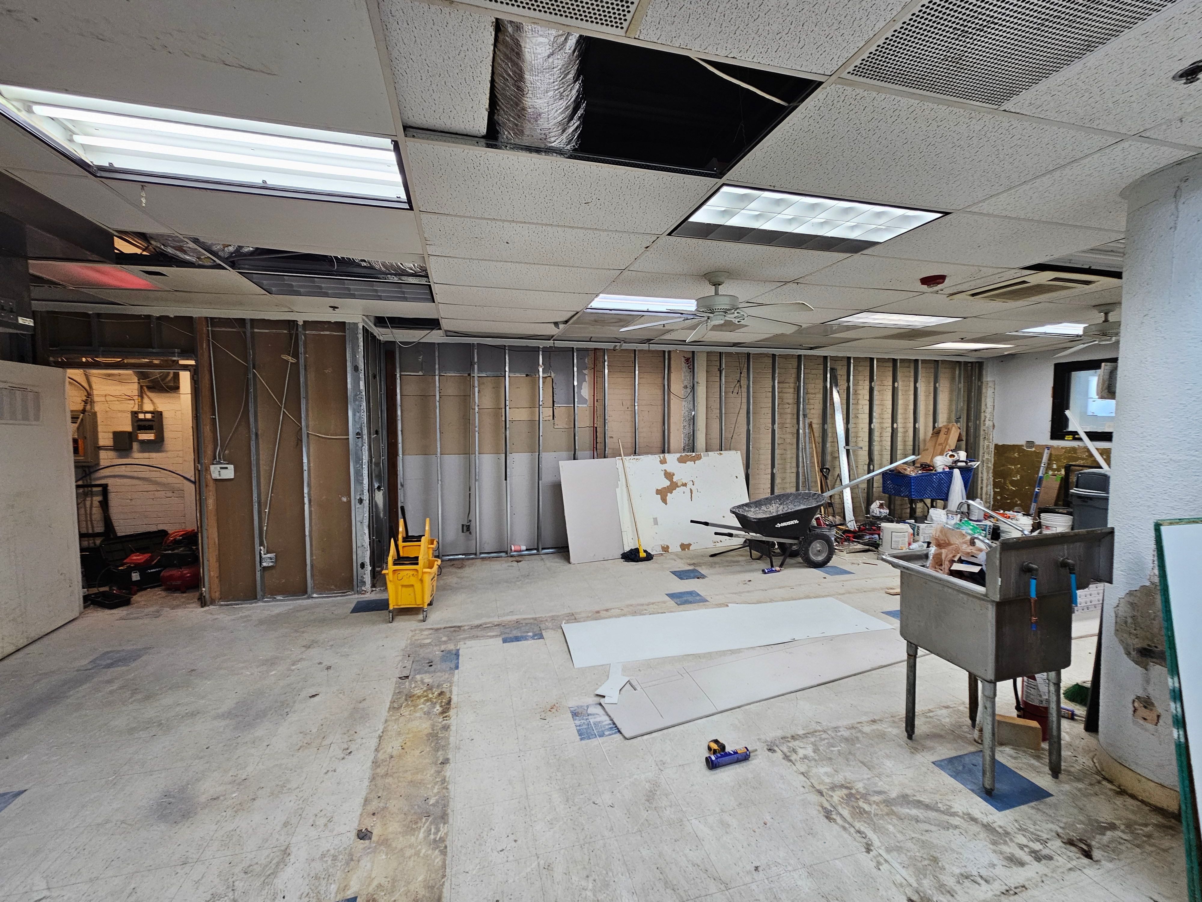 C-Store renovation at Dallas Life by EL-GC LLC 