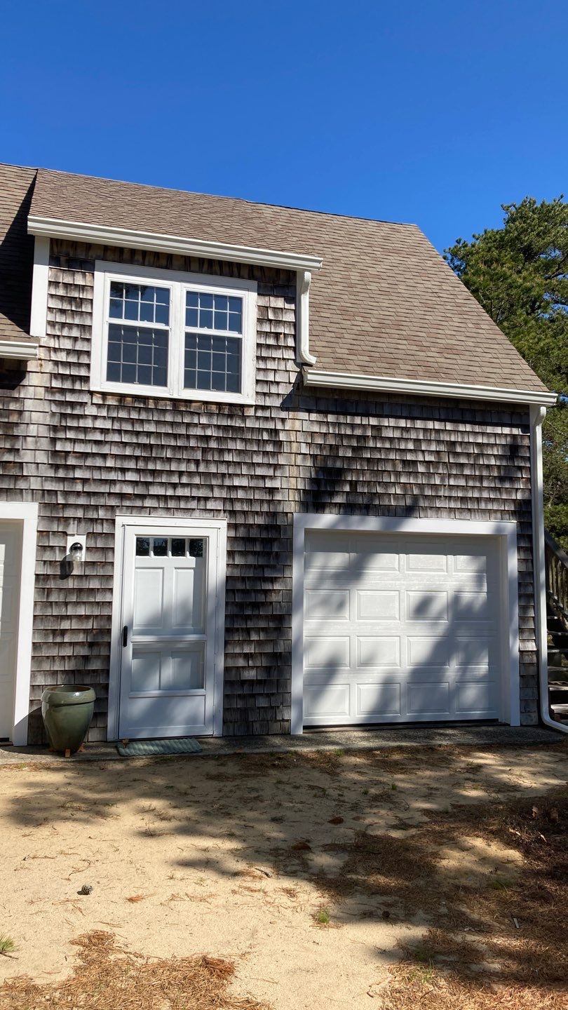 Gutter Installation using 6" Duo Pro K-Style Aluminum Gutter on a Vinyl Wedge Buildout by Gutter Pro Enterprises