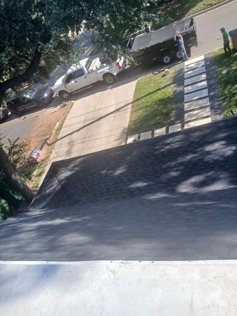 Charcoal - GAF Timberline HDZ by RoofsOnly.com