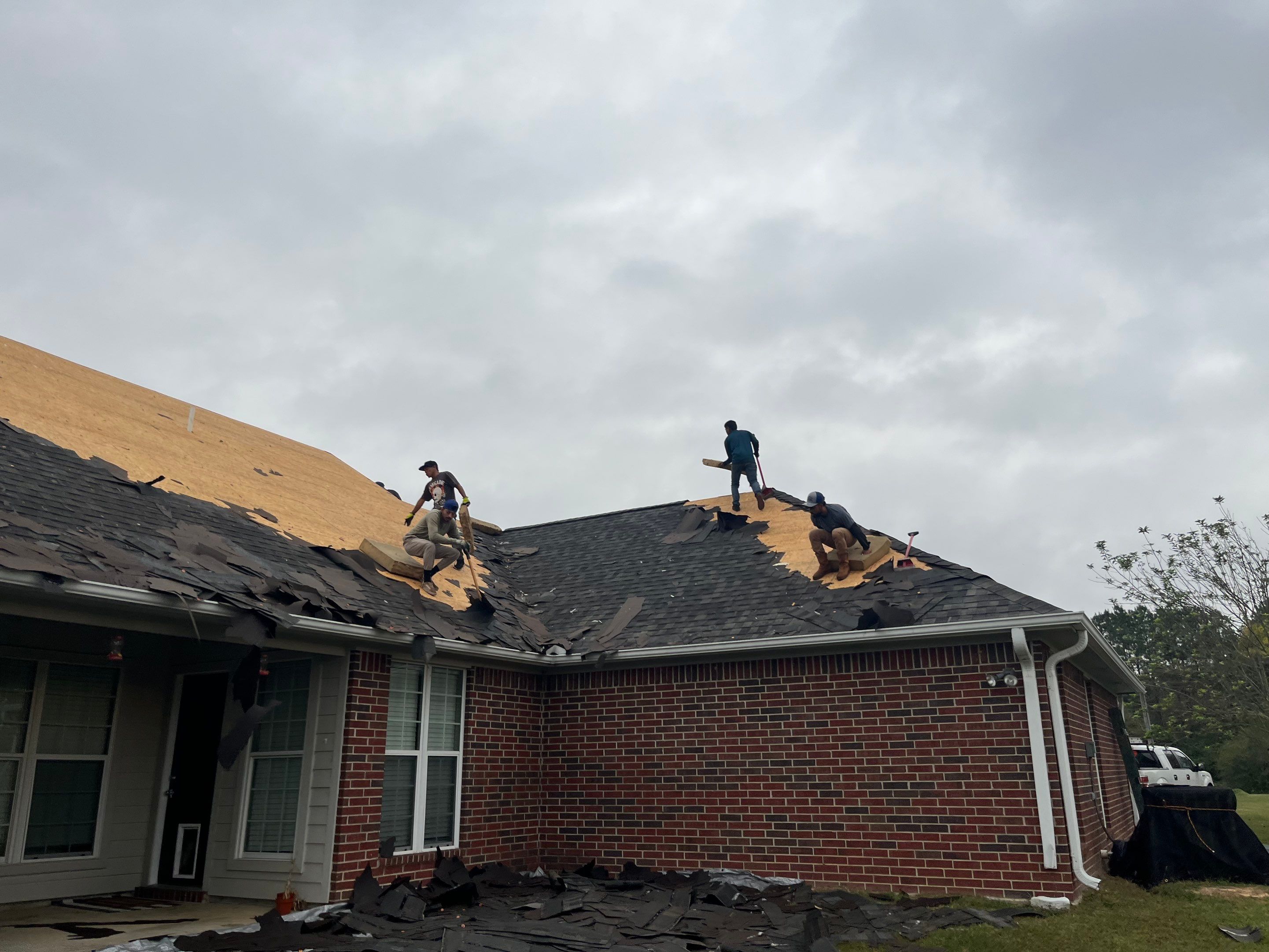 Residential Roofing Repair using Malarkey Vista: Black Oak by Hostetler Roofing